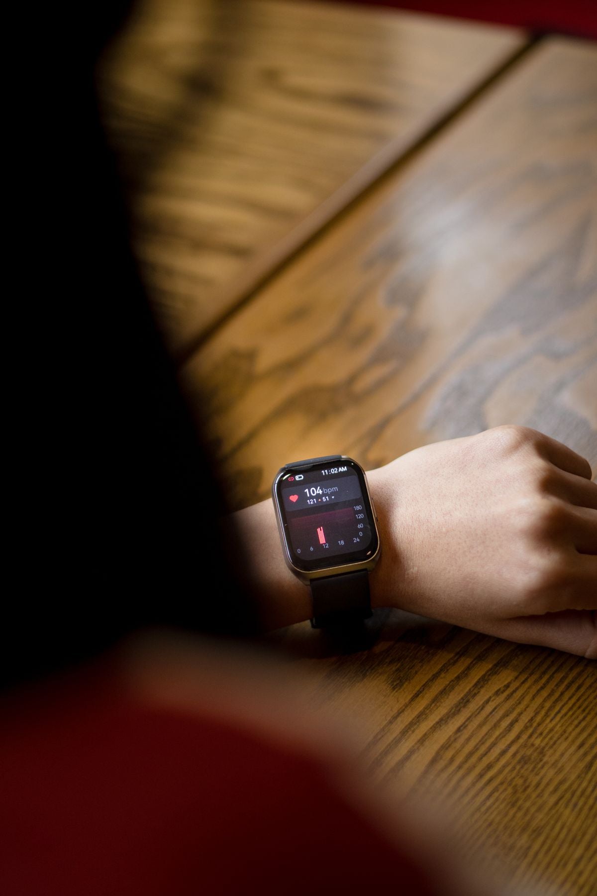 Smart Watch Fitness Tracker showing pulse
