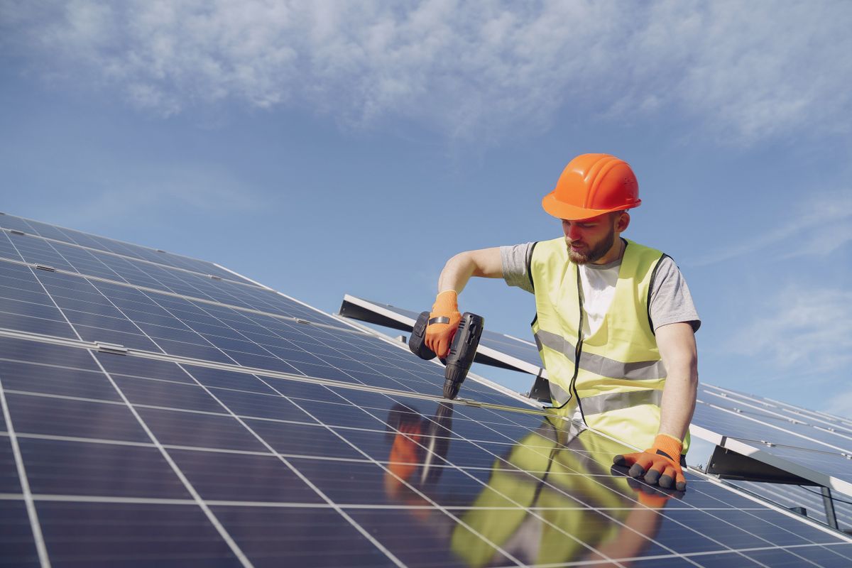 3000W Pure Sine Wave Solar Inverter installation
