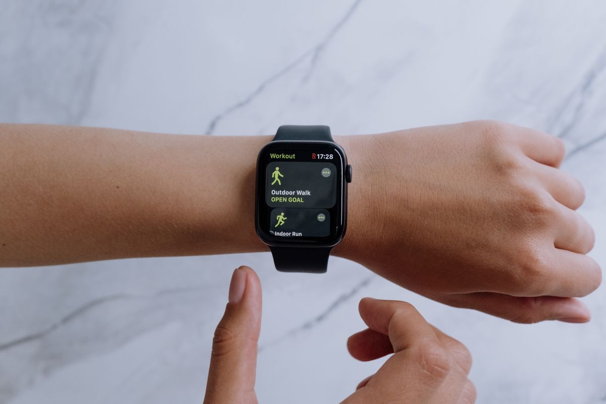 Smart Watch Fitness Tracker